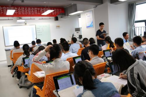 数字浪潮下的课堂变革：教育信息化如何重塑学习新生态