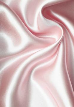 丝绸：千年经纬间的文明密码与当代困局