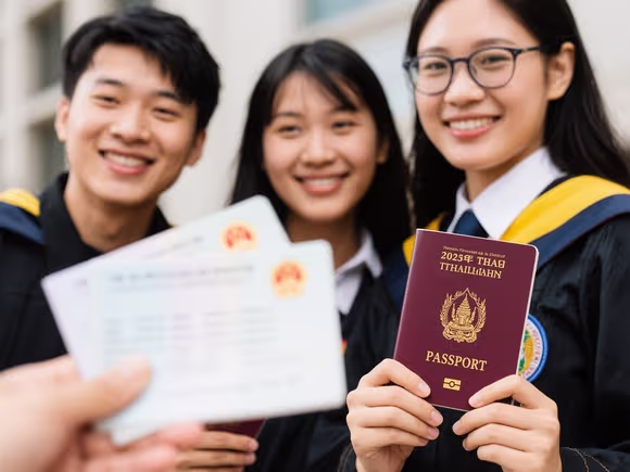 泰国留学生怎么办护照