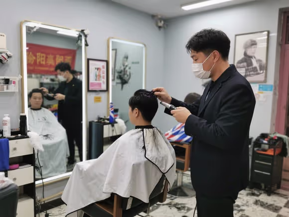 邢台沙河哪里理发店好玩