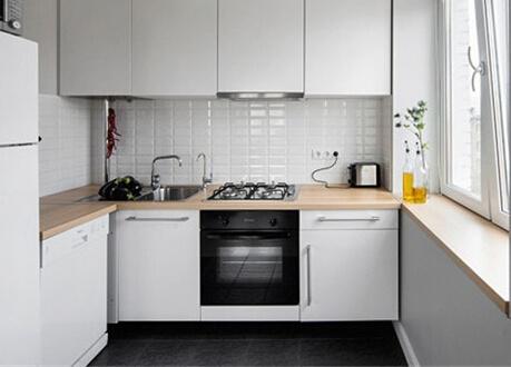 设计的温度与棱角：在日常褶皱里生长的创造力