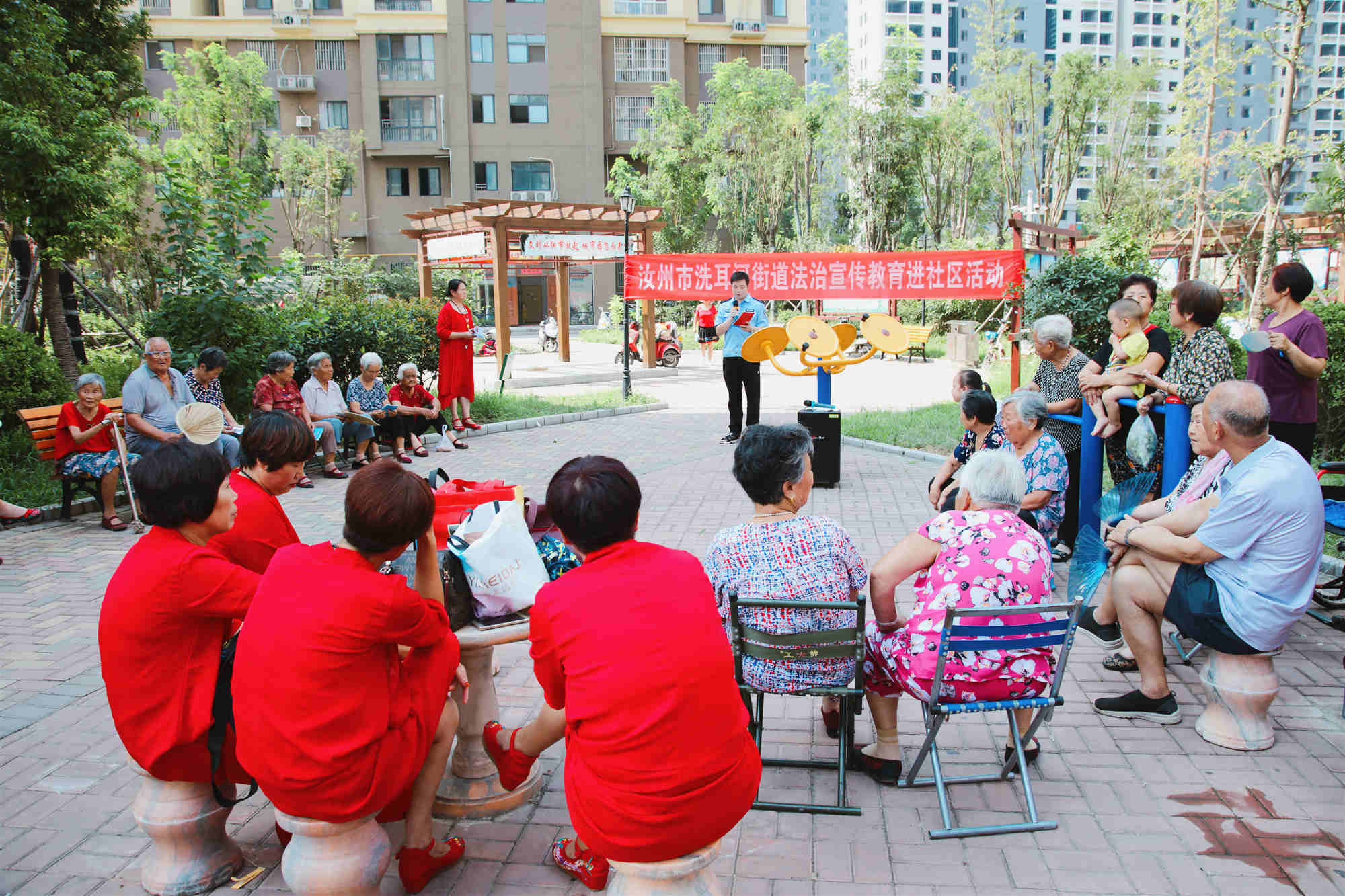 当社区装上 “智慧大脑”:一场悄然发生的生活变革