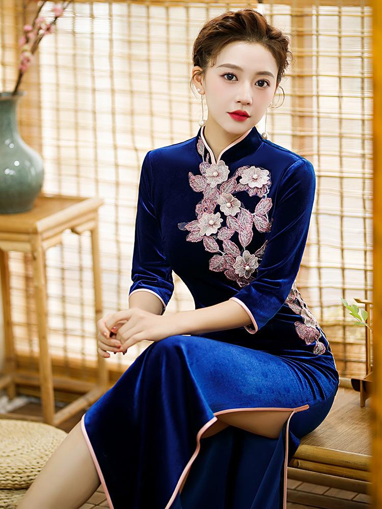 那些被时光吻过的奢侈品,藏着多少未说出口的温柔