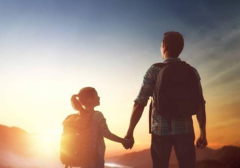 亲子之间的情感纽带需要用心编织