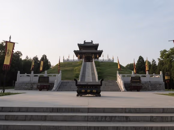 拜将台旁边的景点叫什么