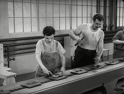 被算法支配的日子：从精准投喂到反向叛逆