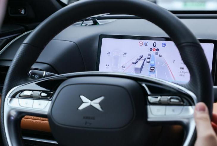 方向盘上的未来图景：自动驾驶如何重塑出行边界