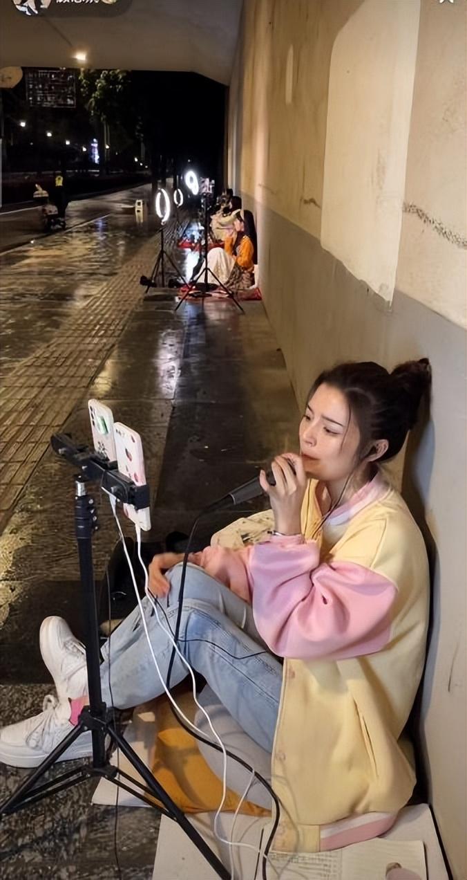 网红这碗饭，真的那么好恰吗？