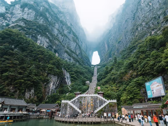 天门山景区玩一下多久